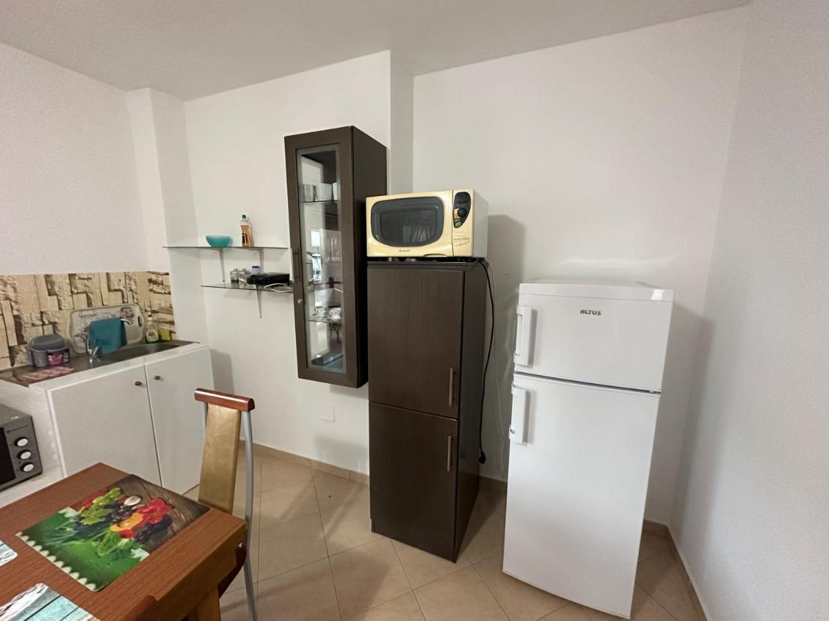 Vasilika Apartments Sarandë Esterno foto