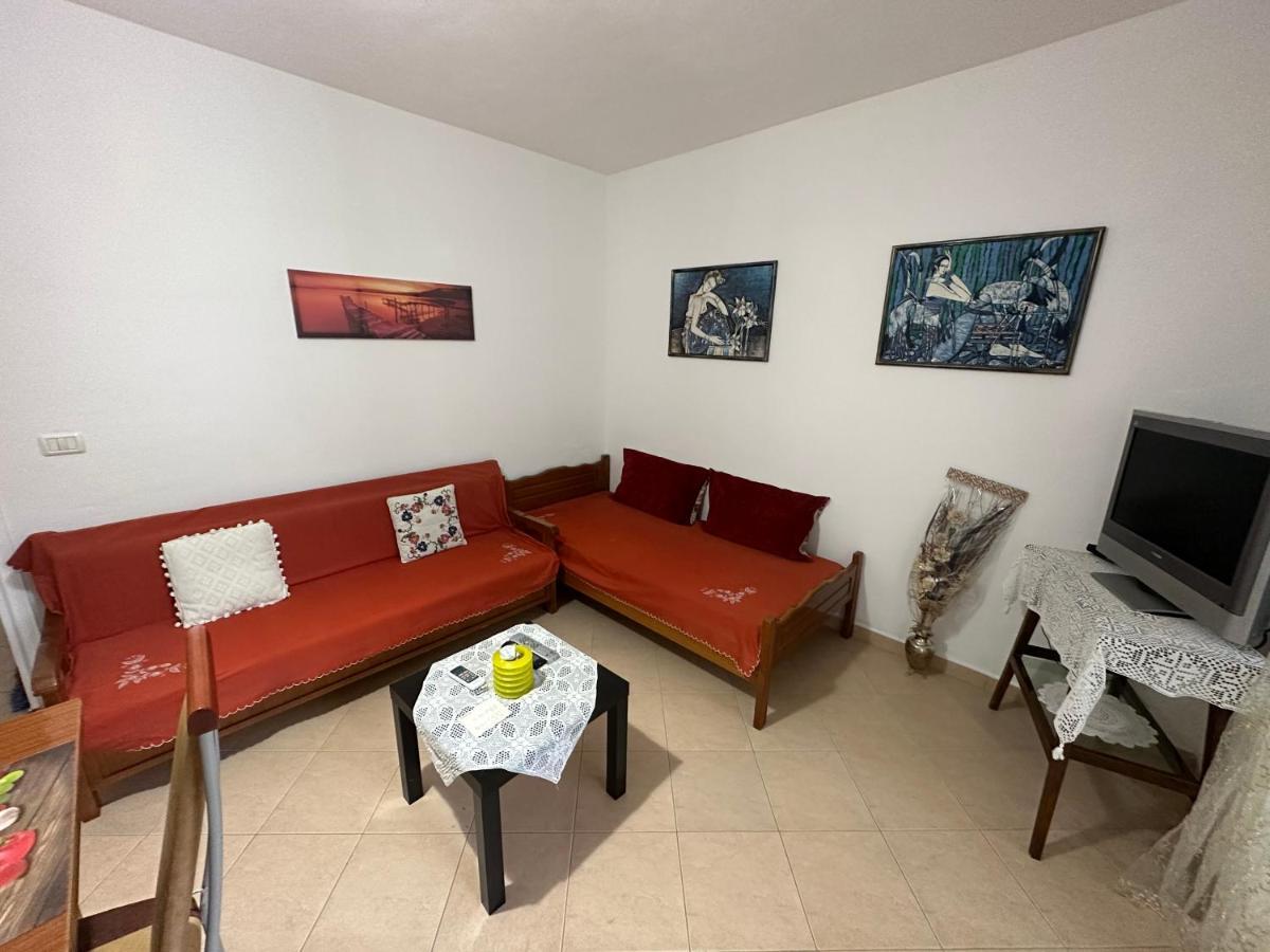 Vasilika Apartments Sarandë Esterno foto